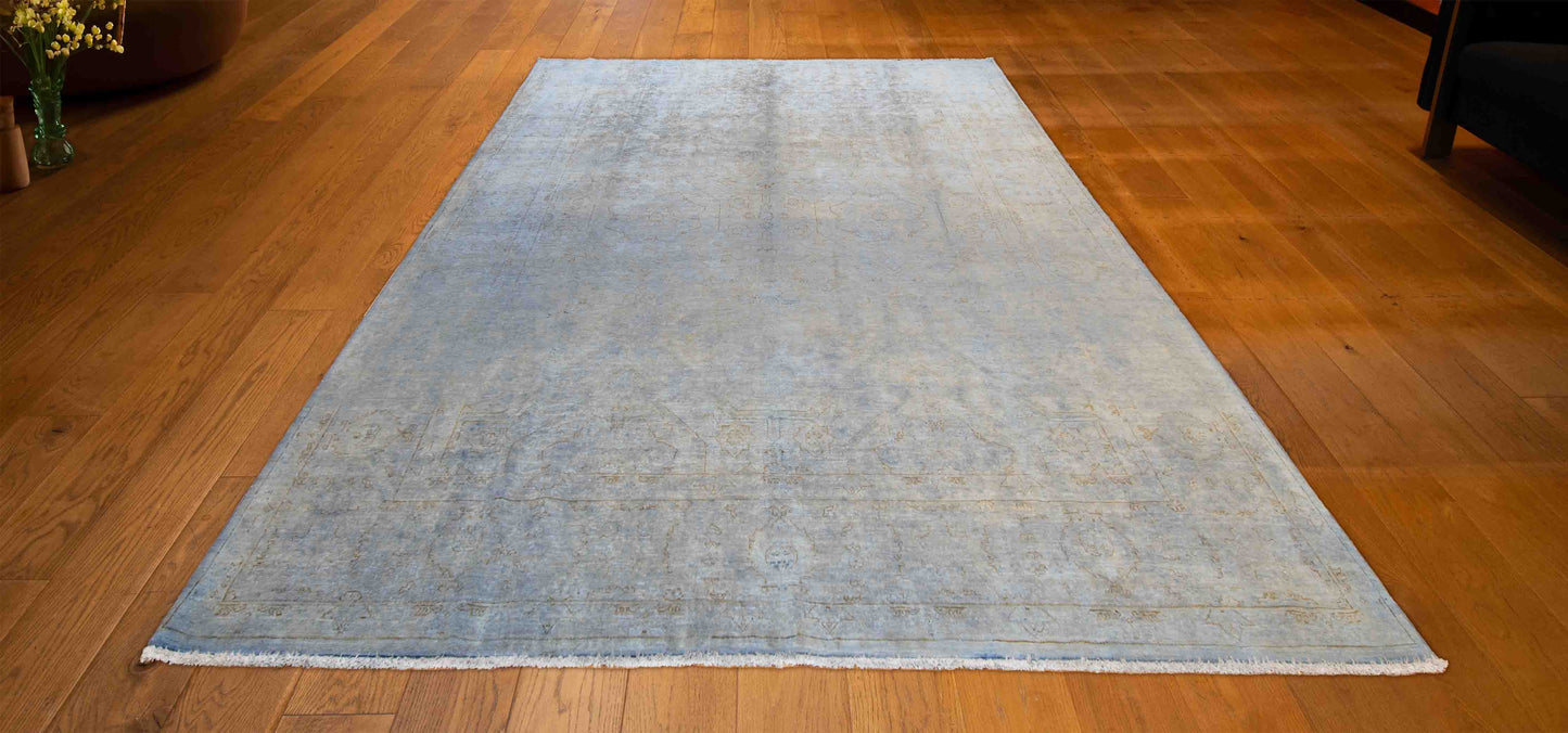 TURKISH "OUSHAK COLLECTION" RUG 5'6"X7'9"