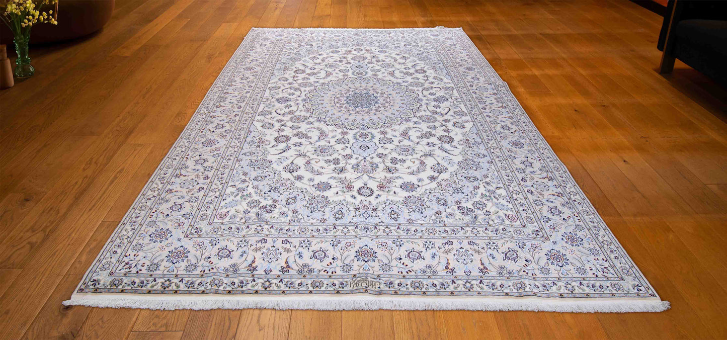 PERSIAN NAIN CARPET 7'6"X10'4"